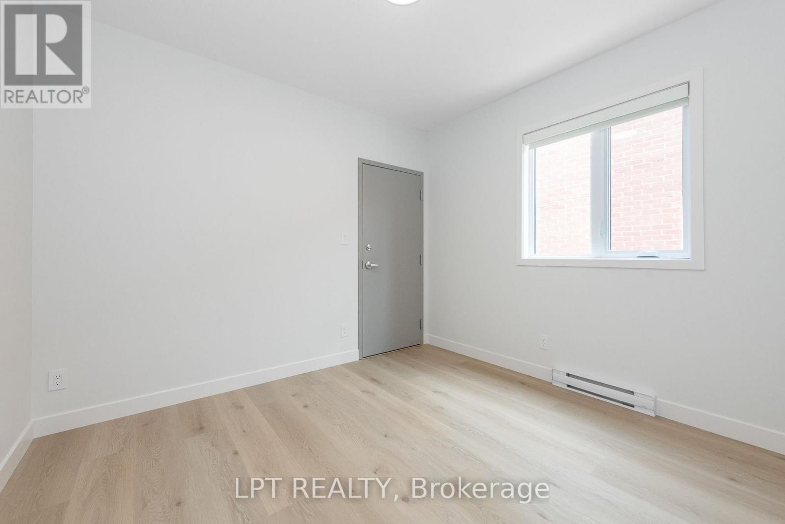 2 Bed, 1 Bath Multi-Family for Rent in Ottawa – 5 – 249 COLUMBUS AVENUE, Ottawa – MLS# X13688542 - Image 13