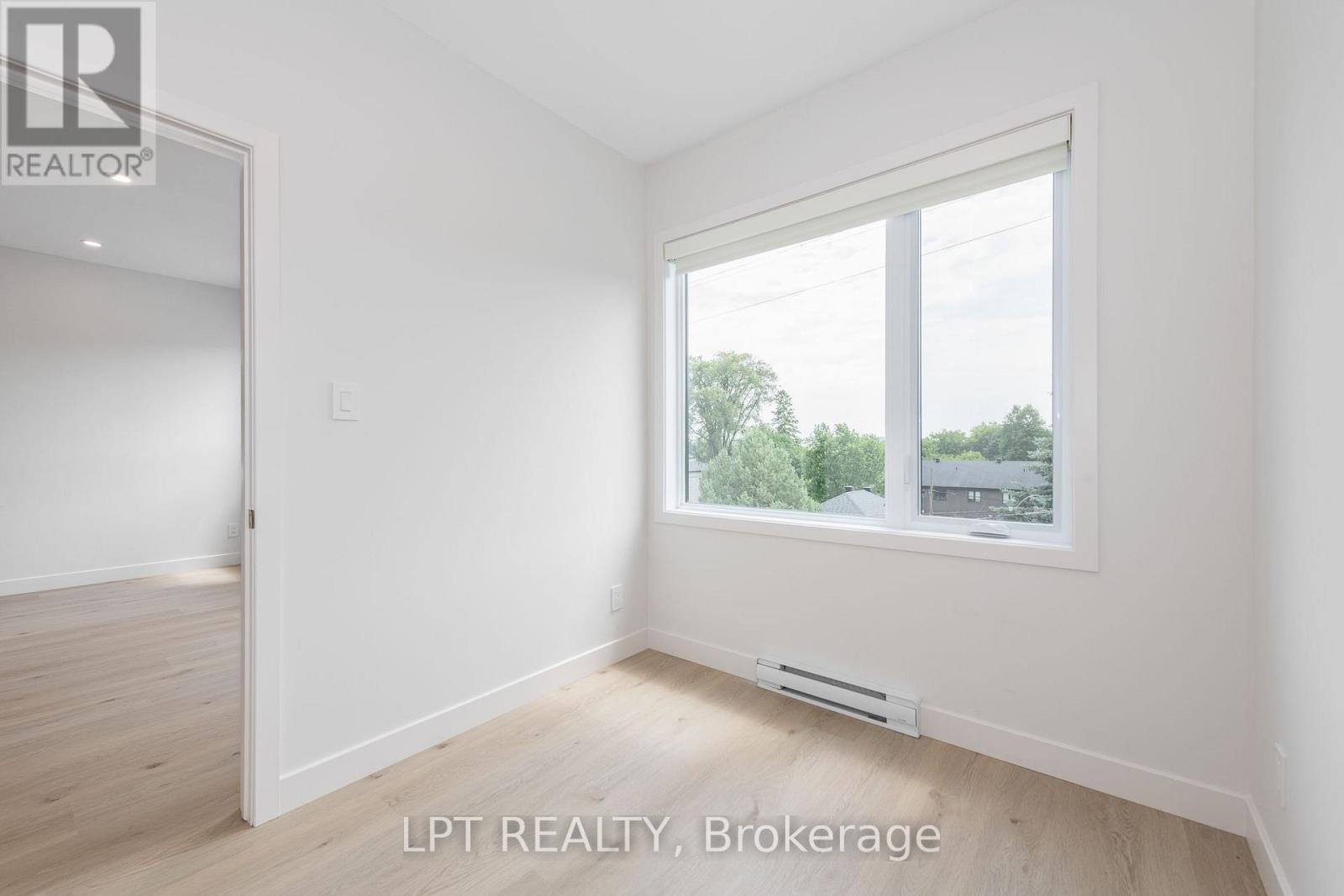 2 Bed, 1 Bath Multi-Family for Rent in Ottawa – 7 – 249 COLUMBUS AVENUE, Ottawa – MLS# X13688556 - Image 10