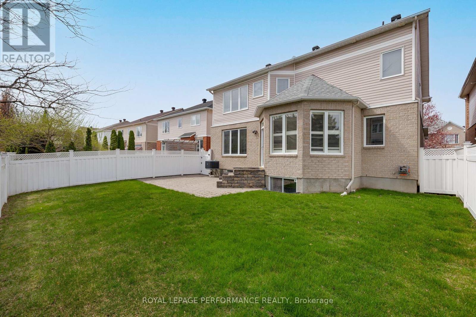 2415 Des Pruches Avenue