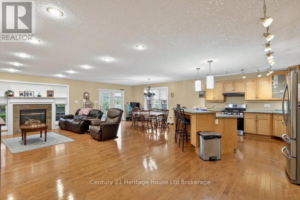57 WENDY CALDER PLACE - Image 13