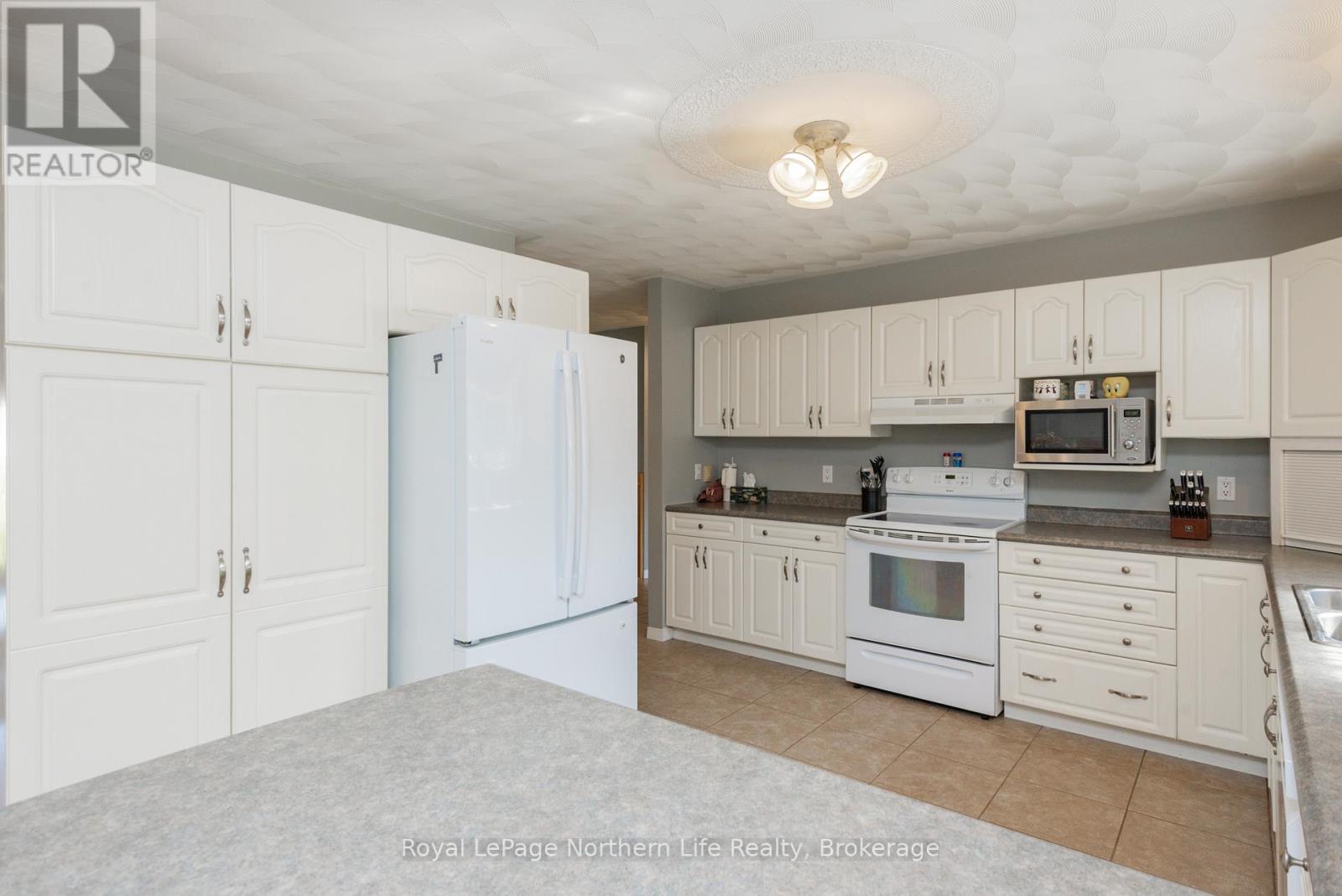68 CHENIER ROAD - Image 13