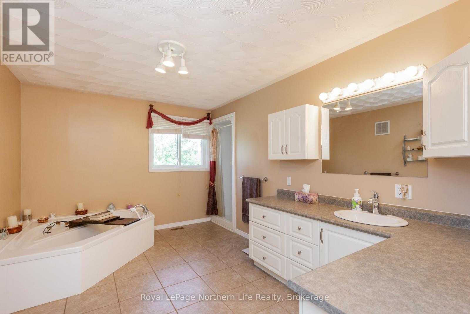 68 CHENIER ROAD - Image 18