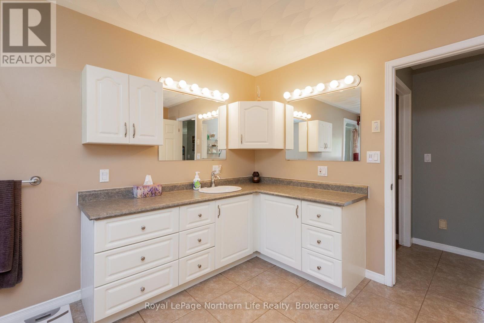 68 CHENIER ROAD - Image 19