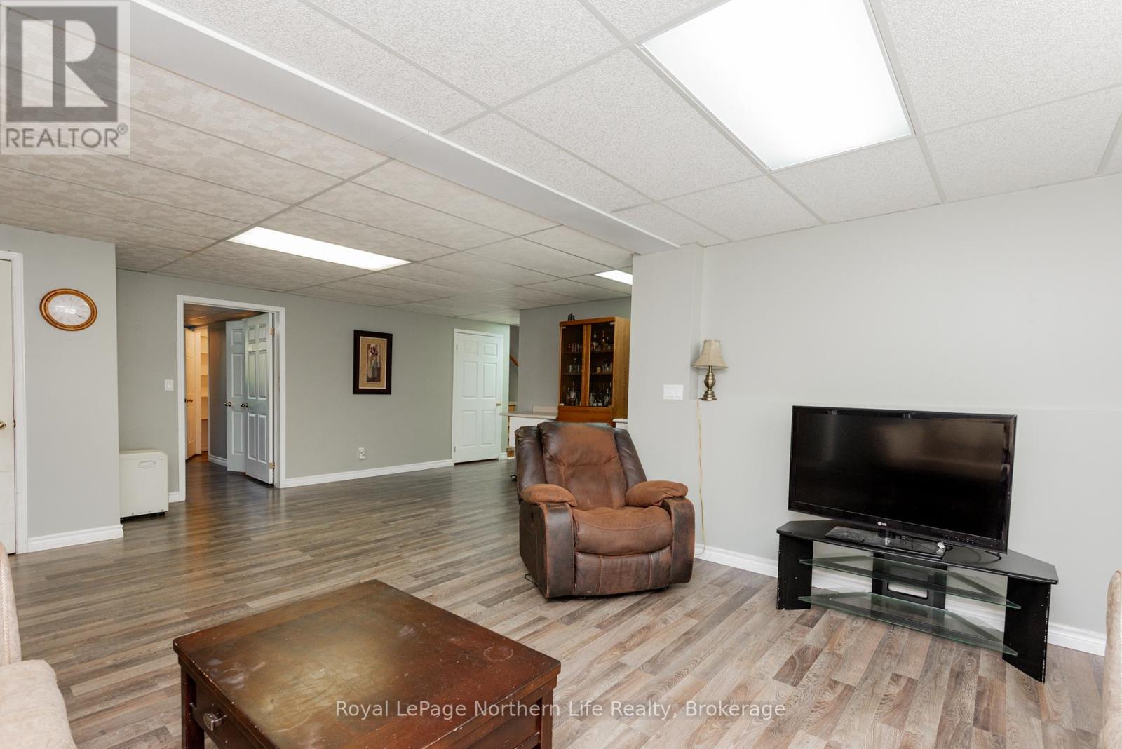68 CHENIER ROAD - Image 32