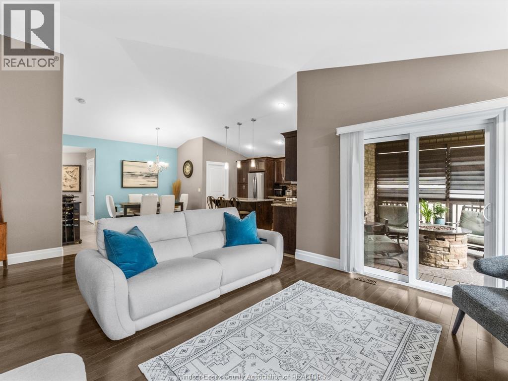 500 BROWN CRESCENT - 14