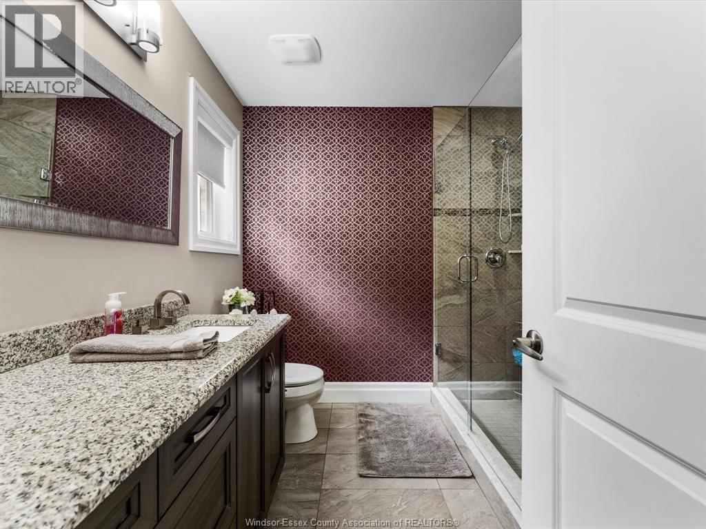 500 BROWN CRESCENT - 18