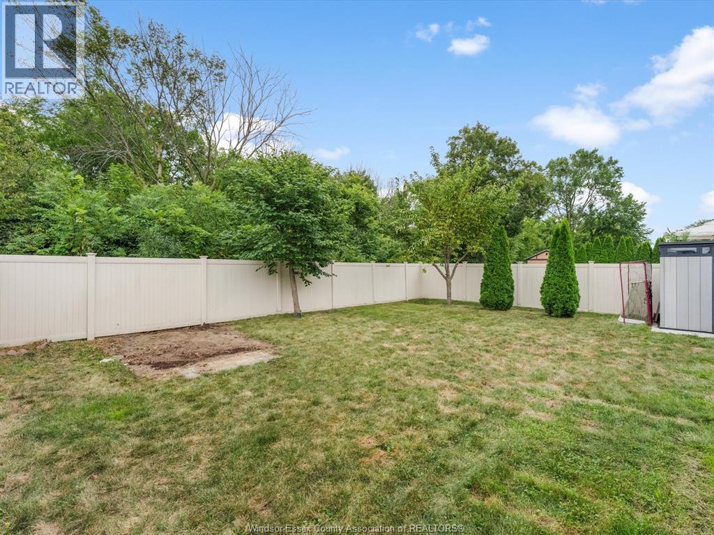 500 BROWN CRESCENT - Image 37