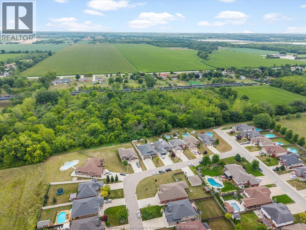 500 BROWN CRESCENT - 46