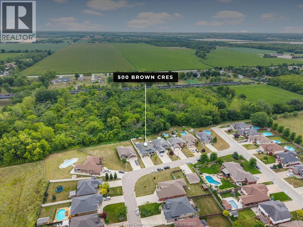 500 BROWN CRESCENT - 49