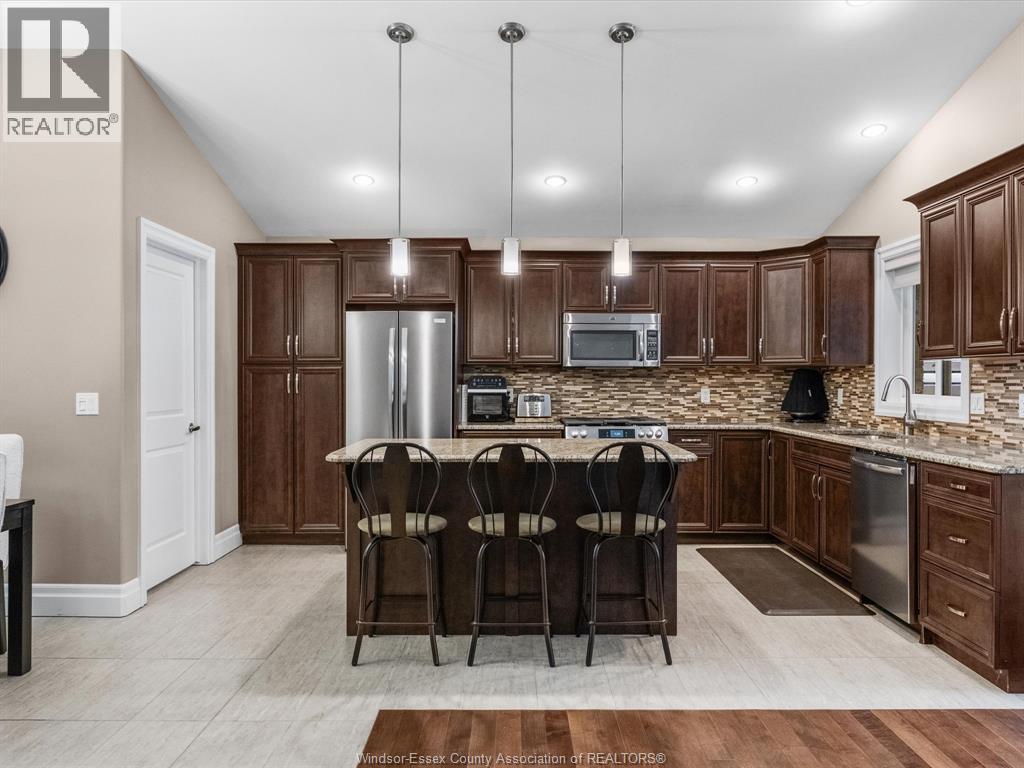 500 BROWN CRESCENT - 8