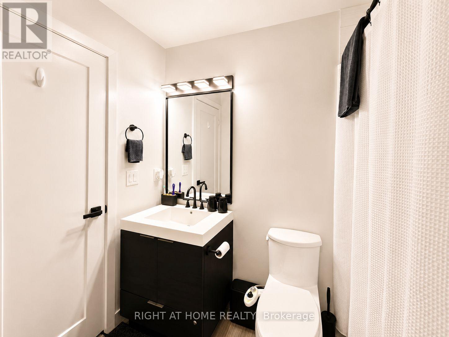 #1408 318 RICHMOND STREET W - 14