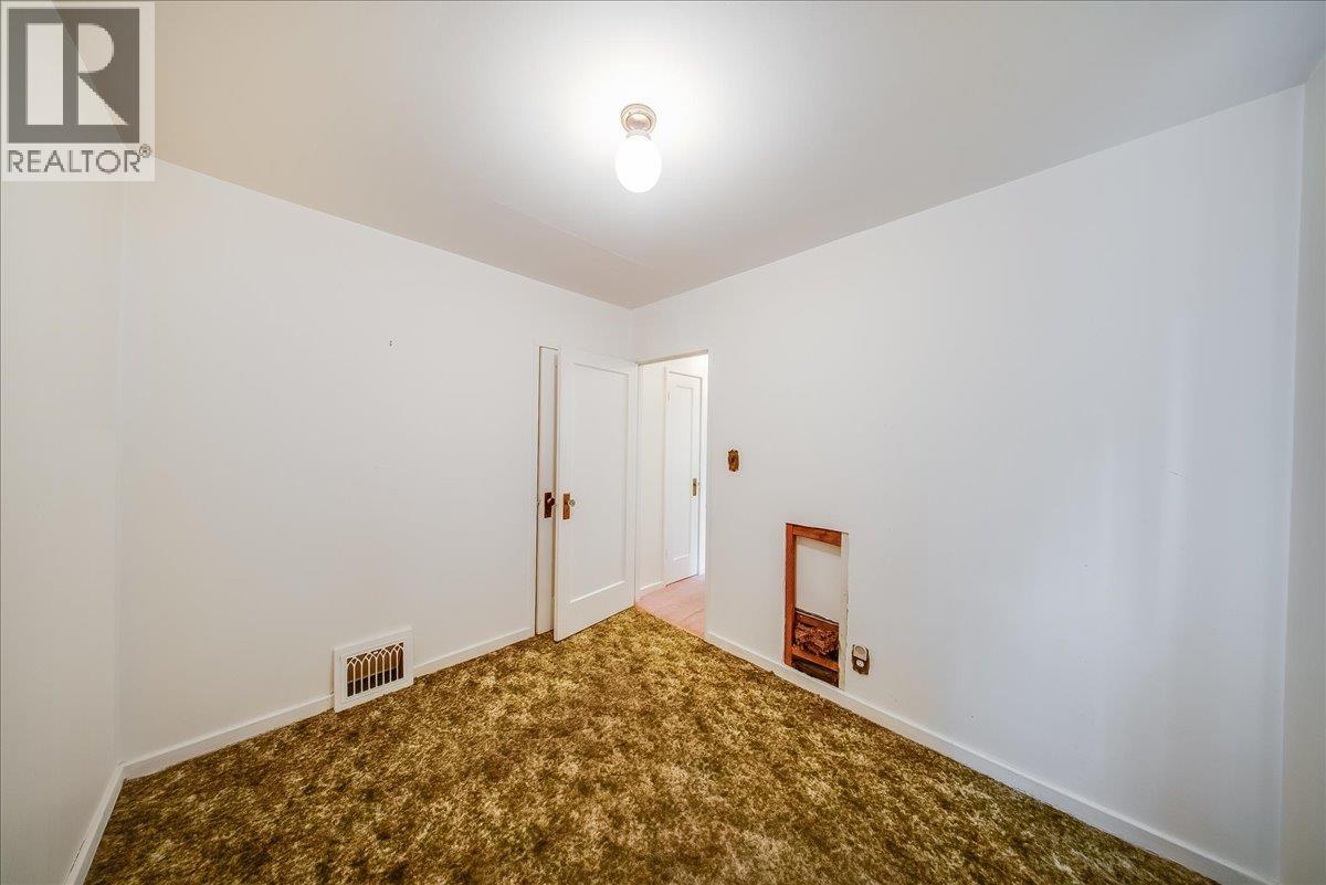 306 Sylvia Crescent, Trail