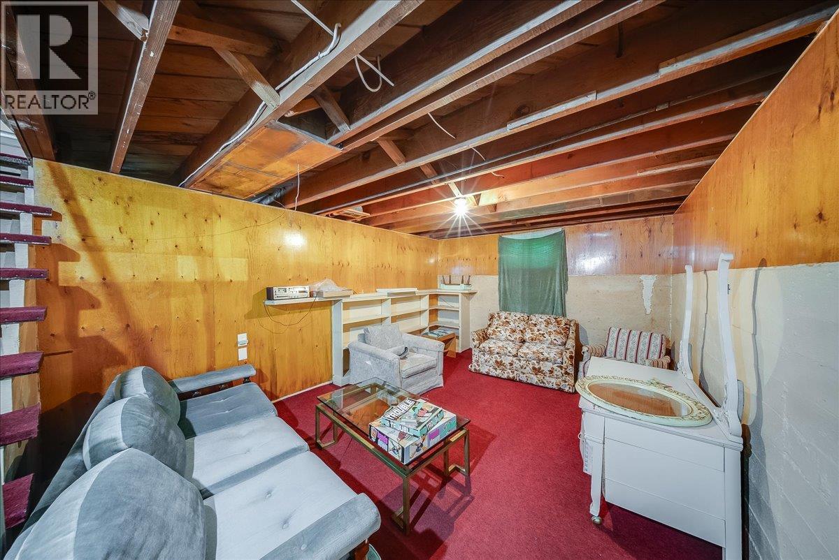 306 Sylvia Crescent, Trail