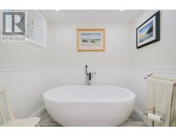 177 Wineva Avenue, Toronto, ON M4E2T5 Photo 41