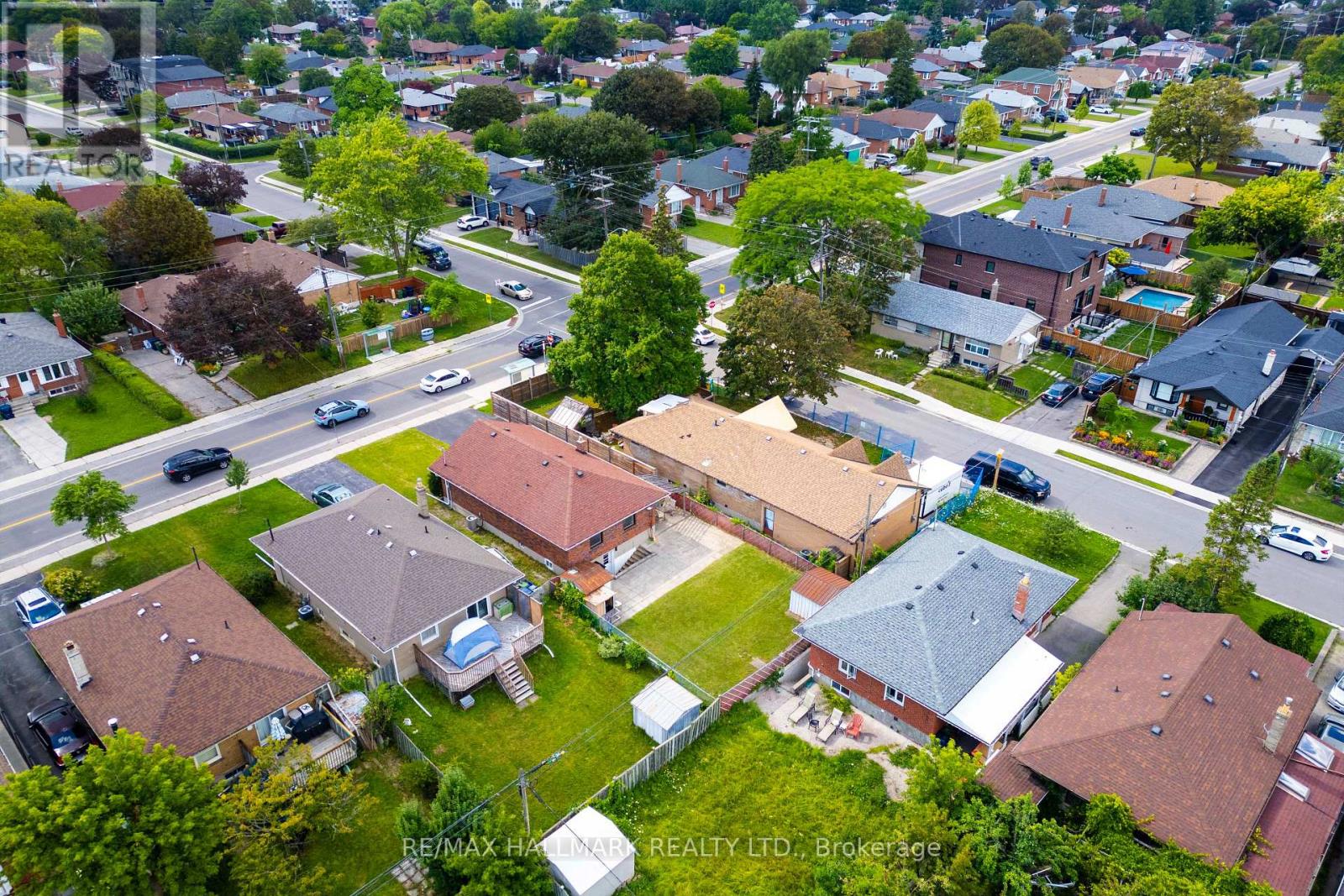 1557 PHARMACY AVENUE - Image 27