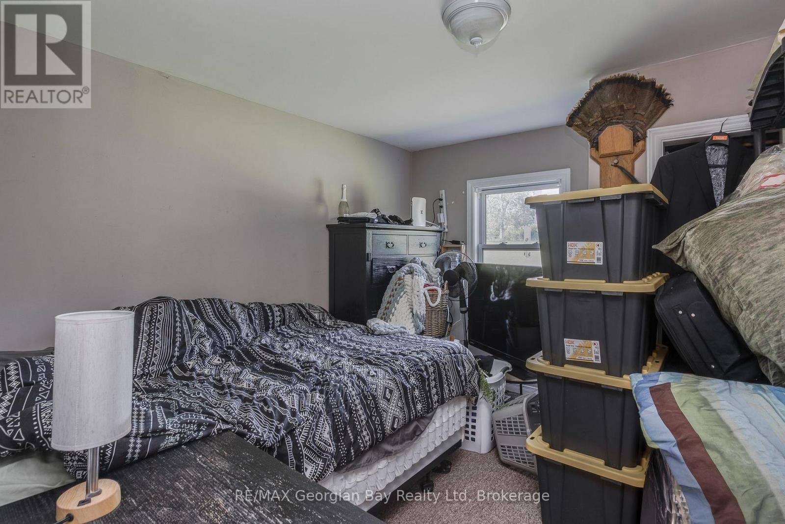1046 HENRY STREET - 19