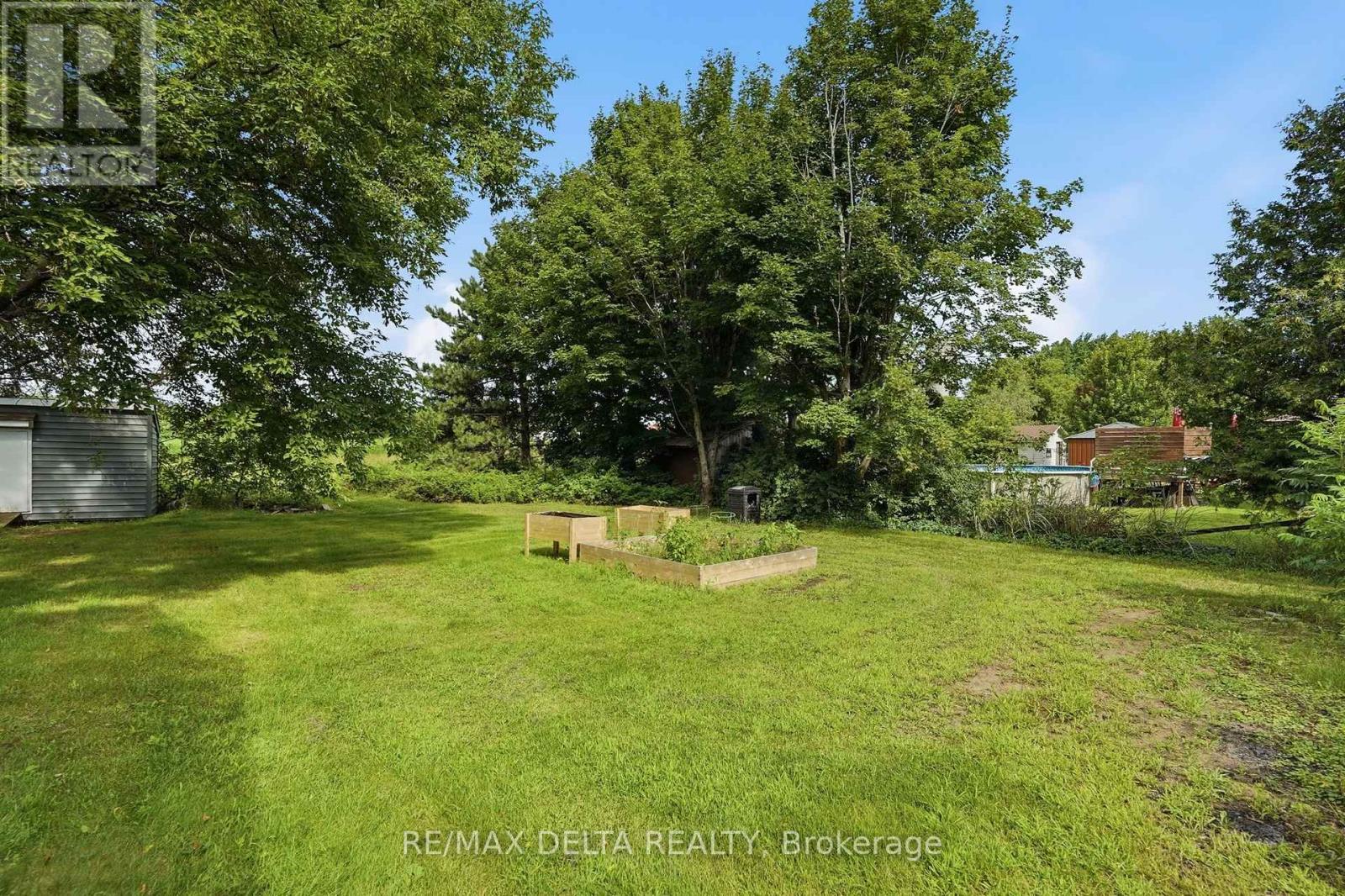 1120 DES CEDRES STREET - 25