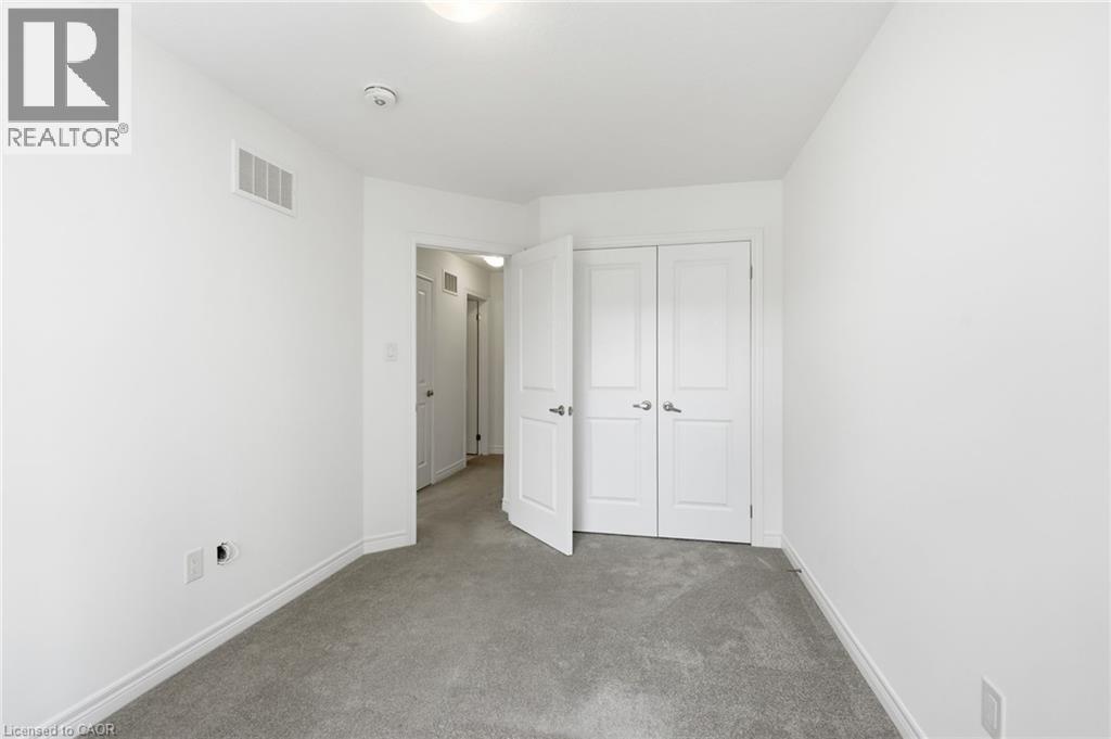 #119 19 ROXANNE Drive - 22