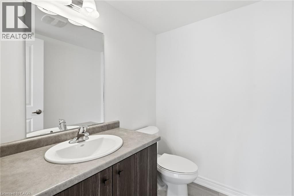 #119 19 ROXANNE Drive - 24