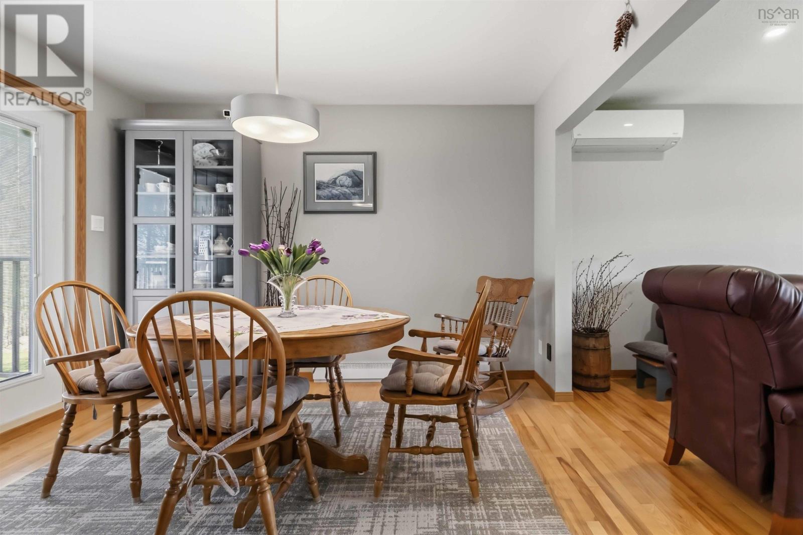 61 Charles Hill Road - 14