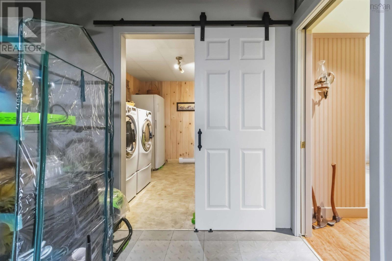 61 Charles Hill Road - 30