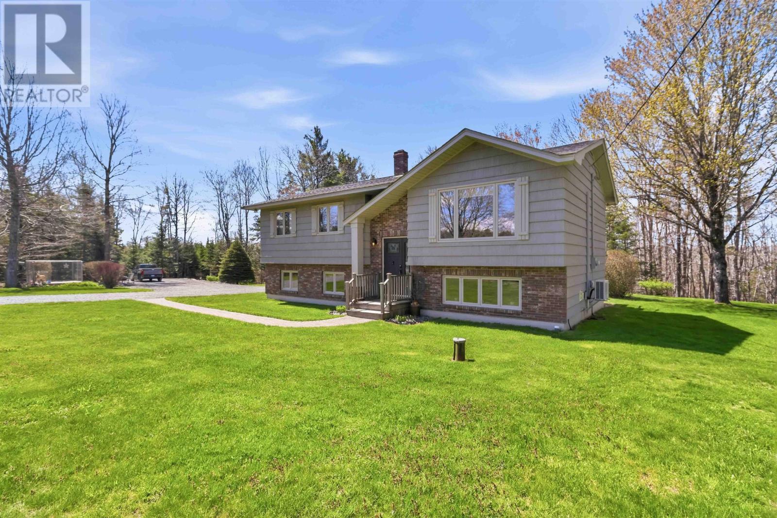 61 Charles Hill Road - 3