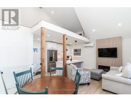 1361 Rosseau Lake 2 Road, Muskoka Lakes, ON P0B1M0 Photo 13