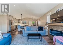 215 Djay Crescent, West Grey, ON N0G1R0 Photo 10