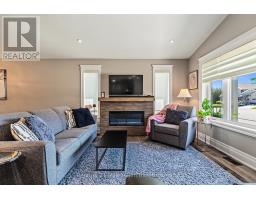 215 Djay Crescent, West Grey, ON N0G1R0 Photo 8