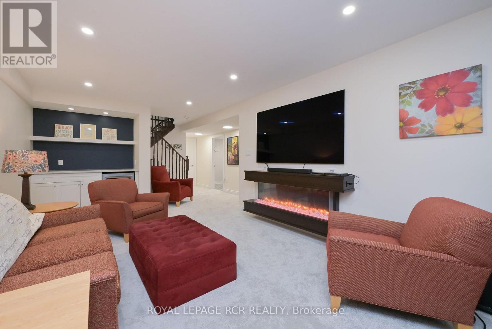 39 WESTMOUNT DRIVE - Image 23