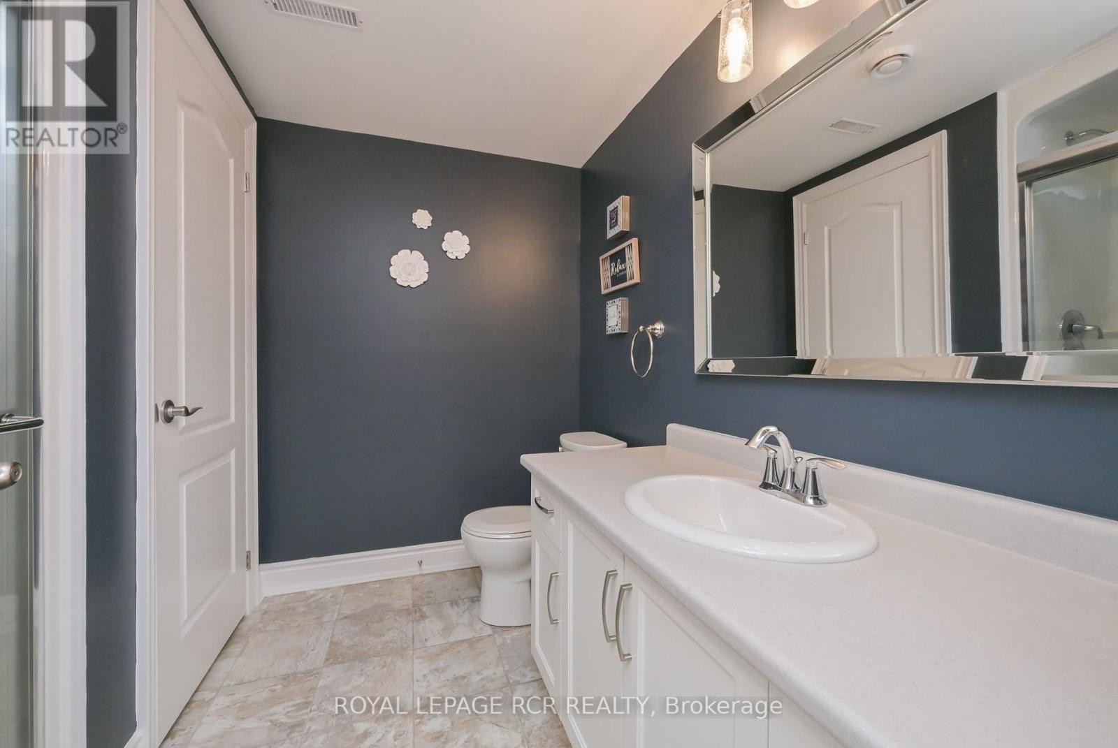 39 WESTMOUNT DRIVE - 27