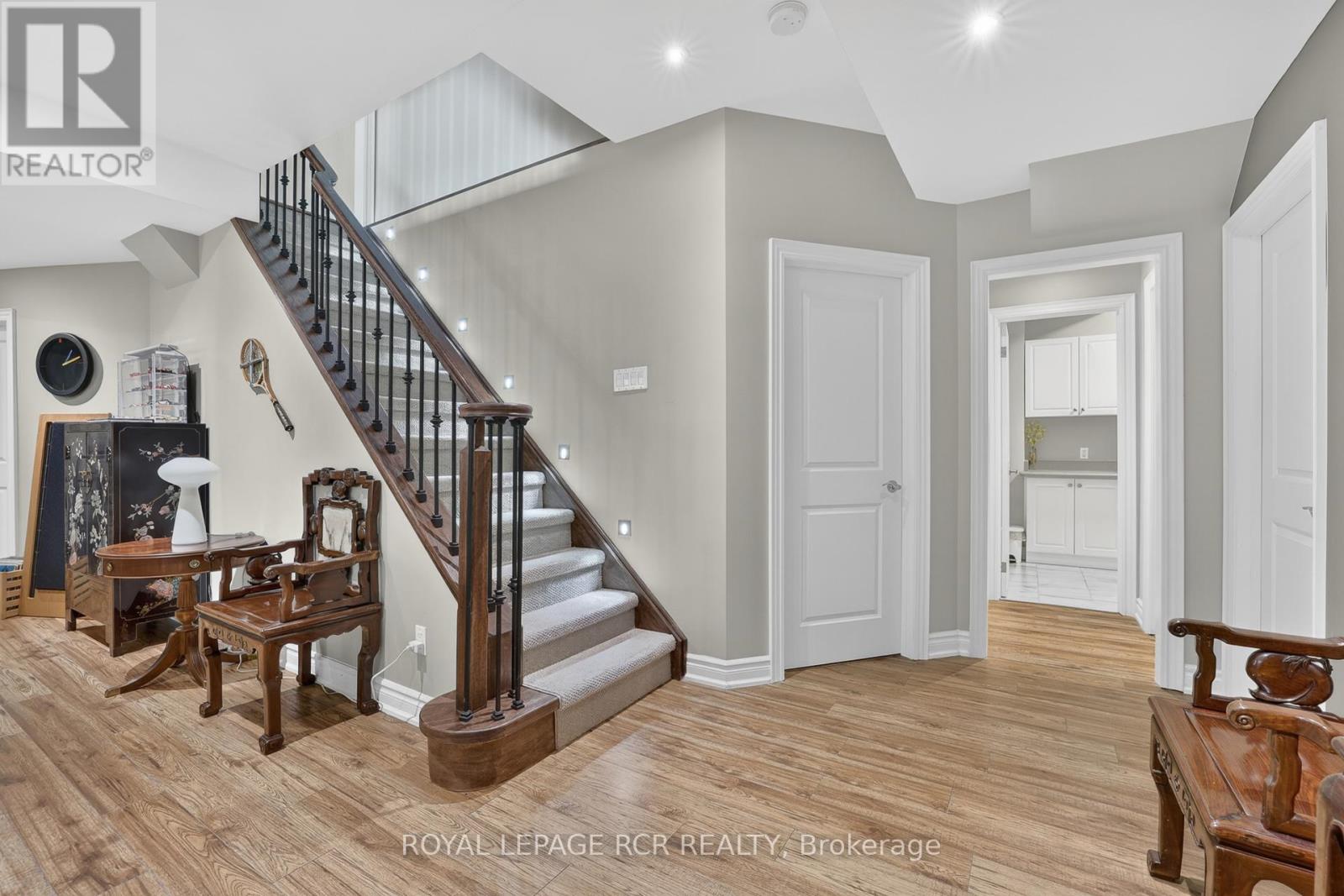 19 EMERALD HEIGHTS DRIVE - 28