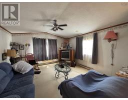 251 Season's Drive, Bridgewater, NS B4V3W1 Photo 8