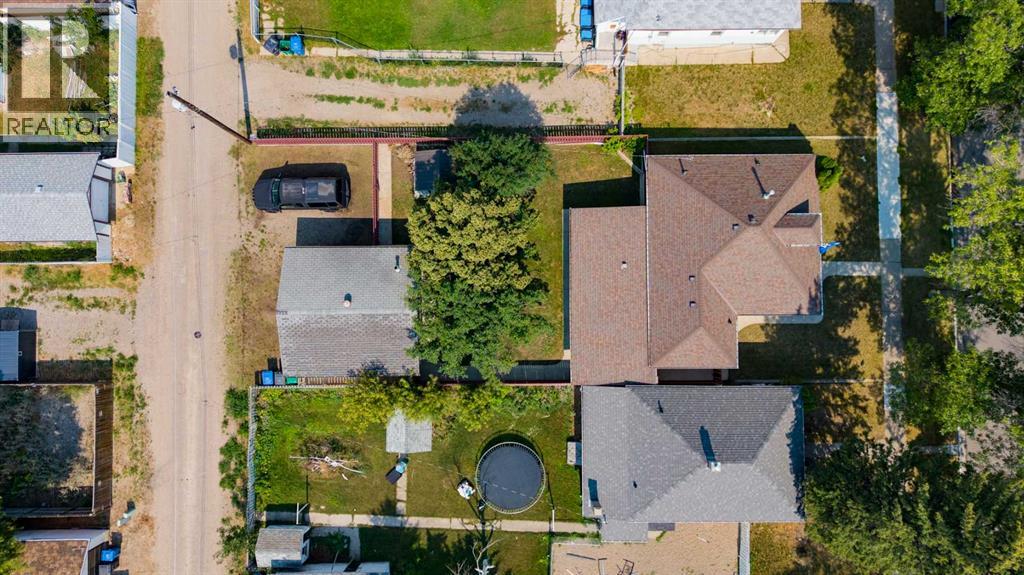 732 12B Street N - 30