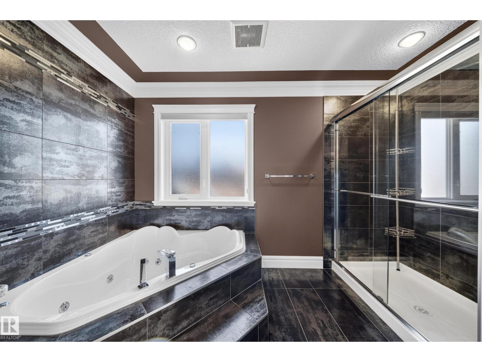 7103 168 AV NW - Image 33