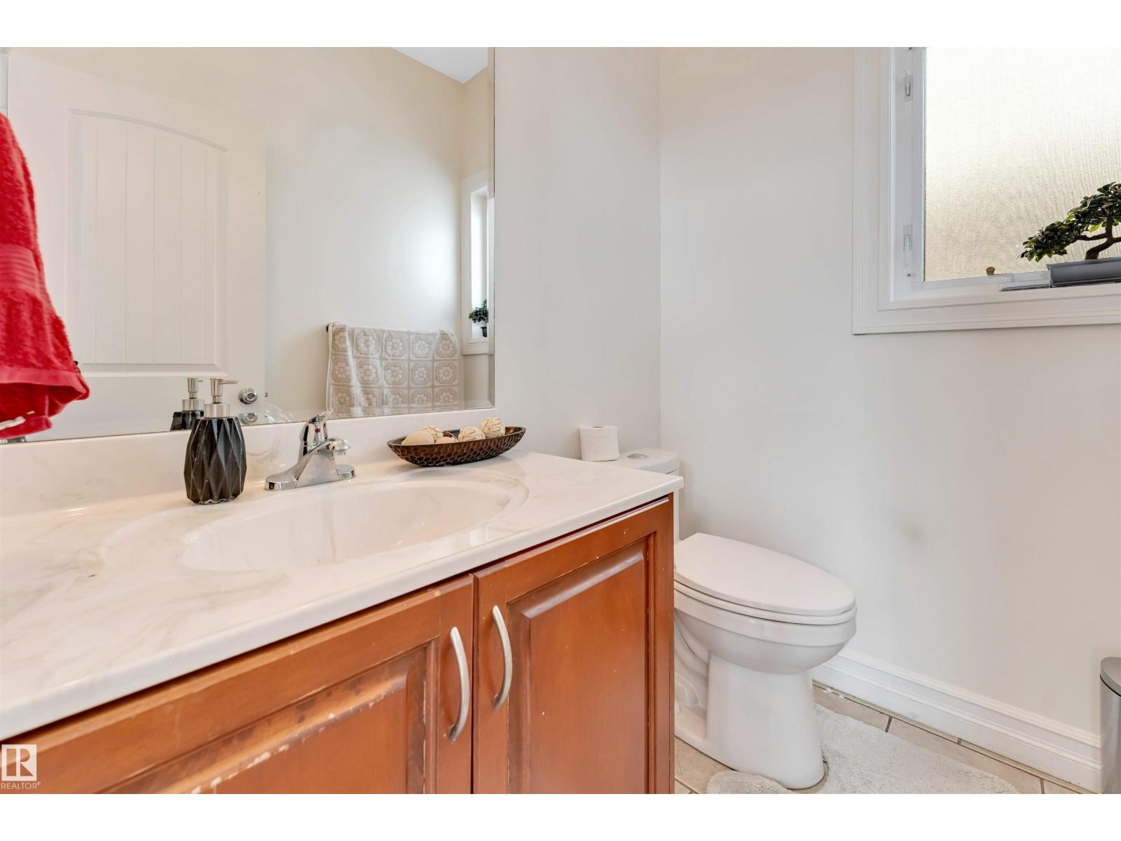 4620 160 AV NW - 11