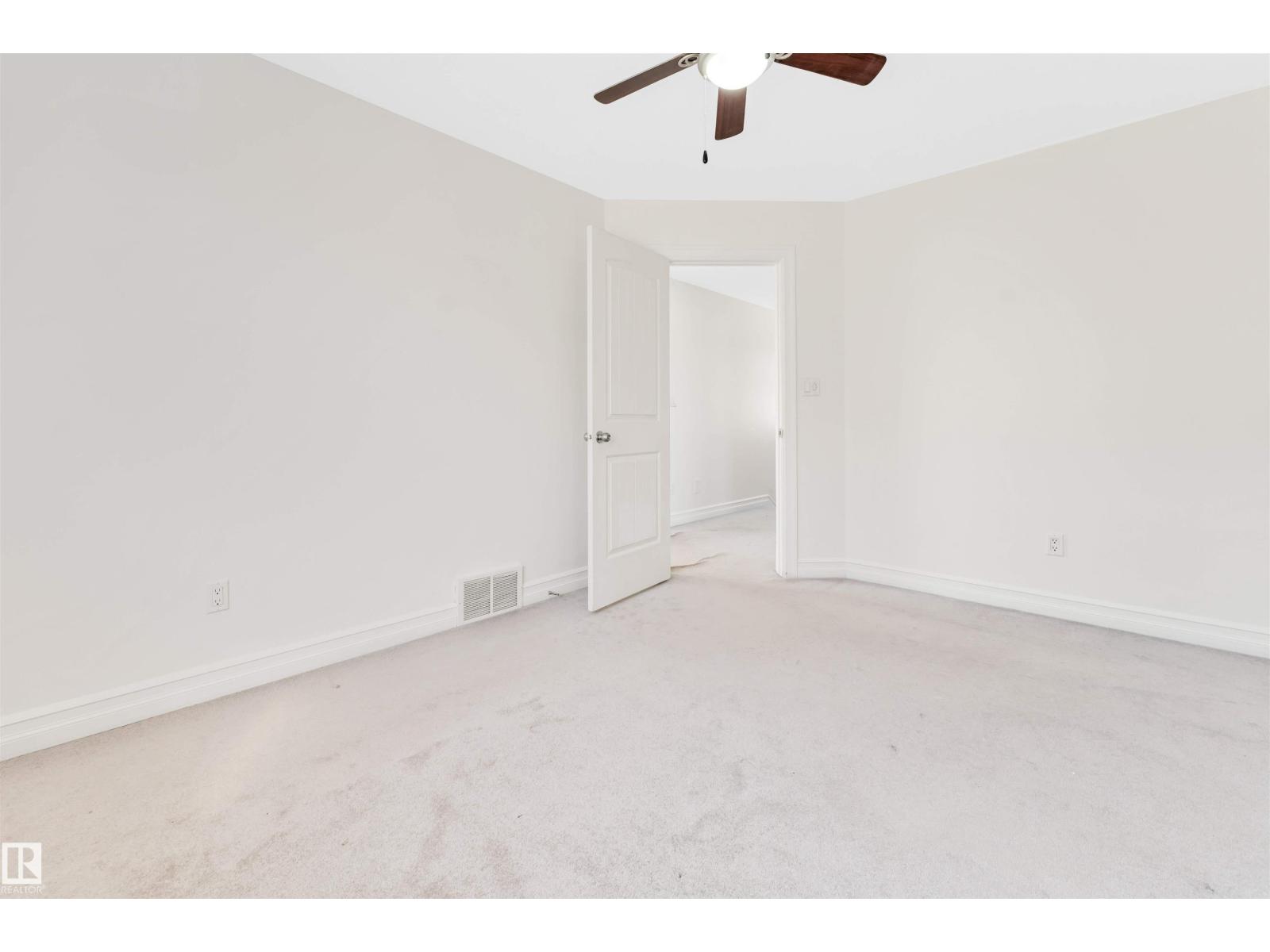 4620 160 AV NW - Image 24