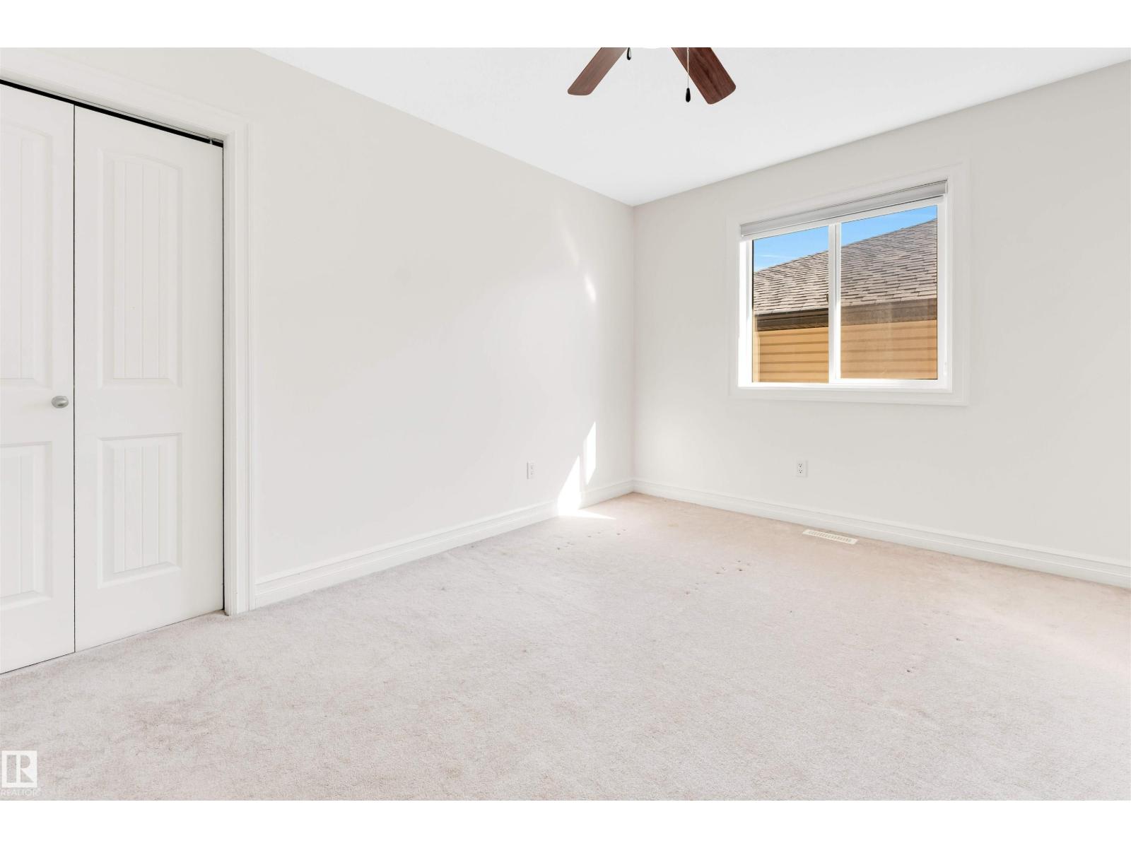 4620 160 AV NW - 25