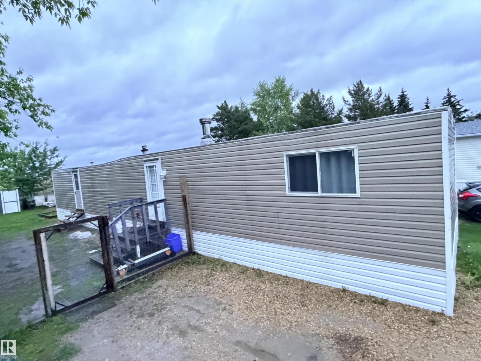 #68 9501 104 AV - 1