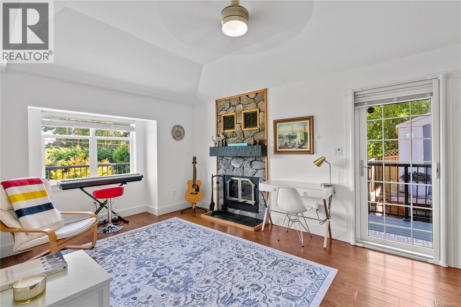 2618 Mill Bay Rd, Mill Bay