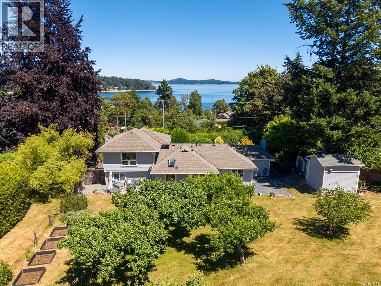 2618 Mill Bay Rd, Mill Bay