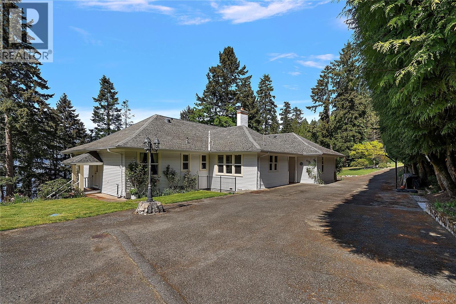 600 Seacliffe Rd, North Saanich