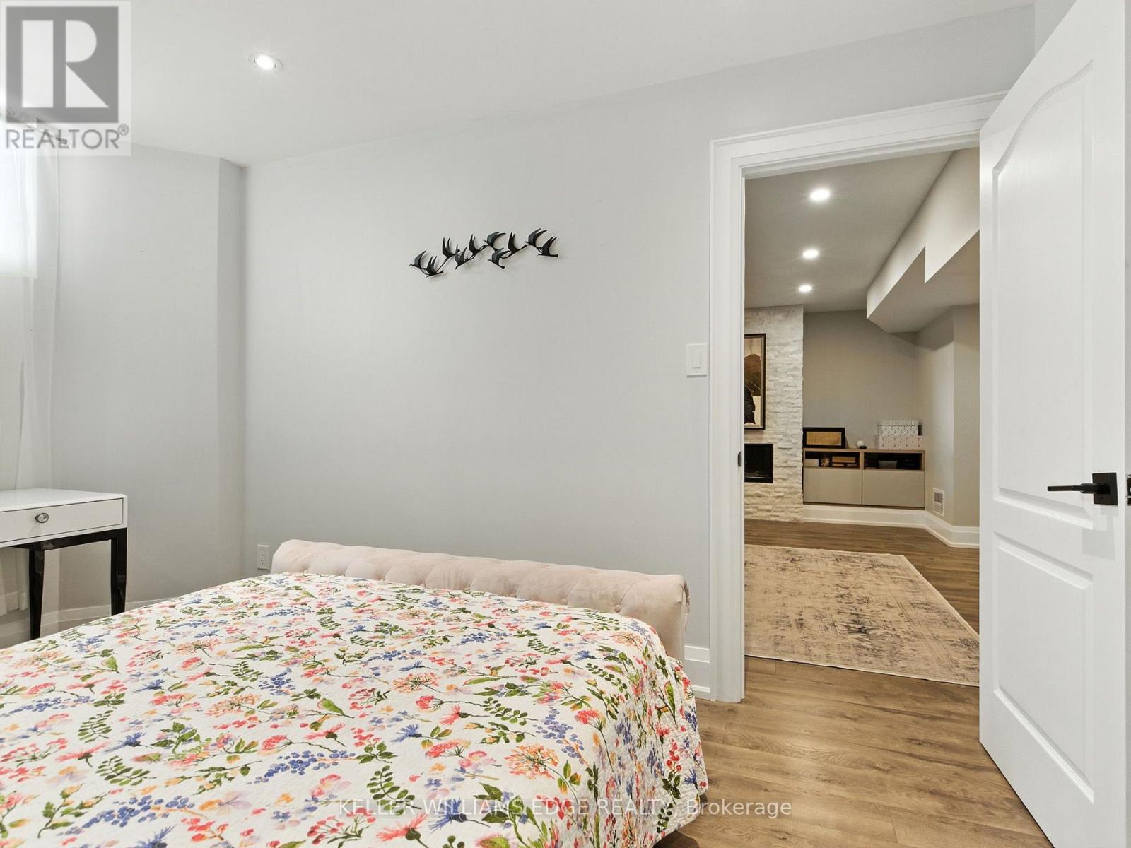 200 GIDDINGS CRESCENT - Image 33