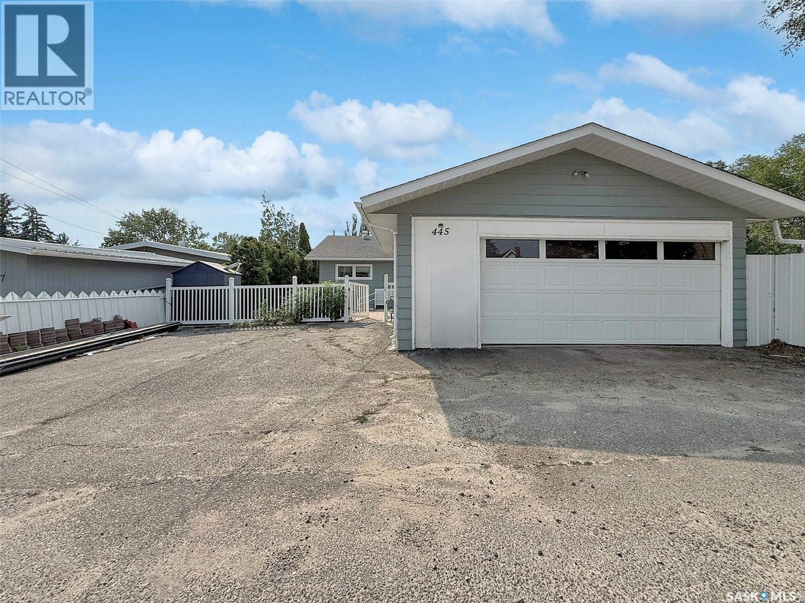 445 4th AVENUE NW - 2