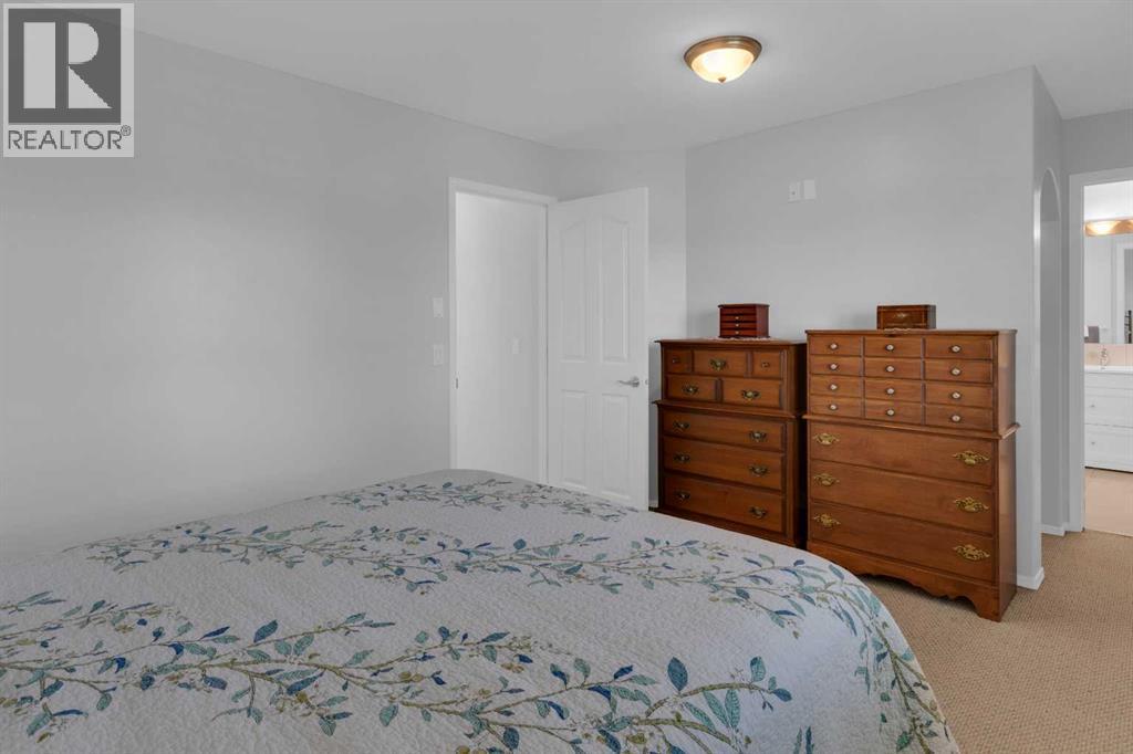 381 Silver Springs Way NW - 16