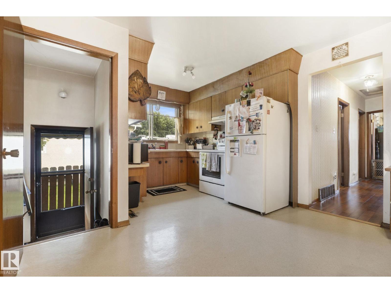 12908 & 12910 102 ST NW - 12