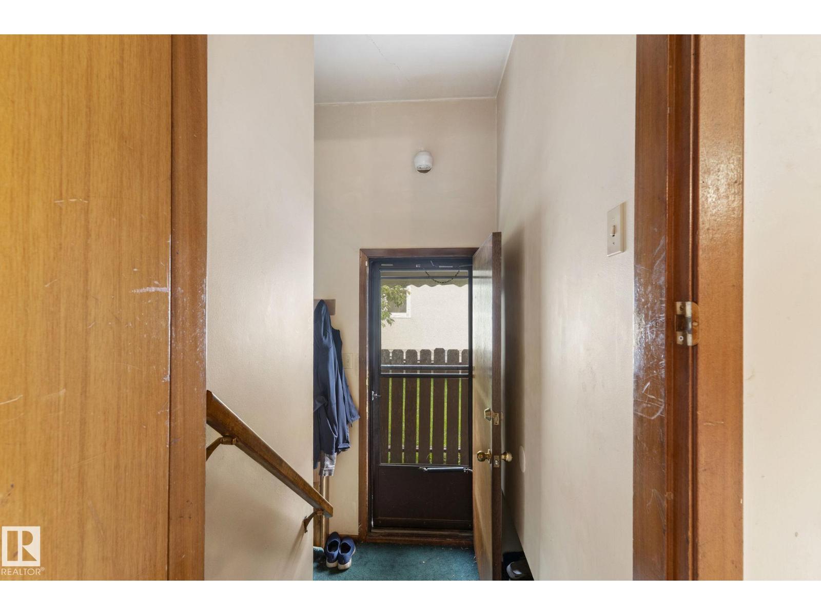 12908 & 12910 102 ST NW - 16