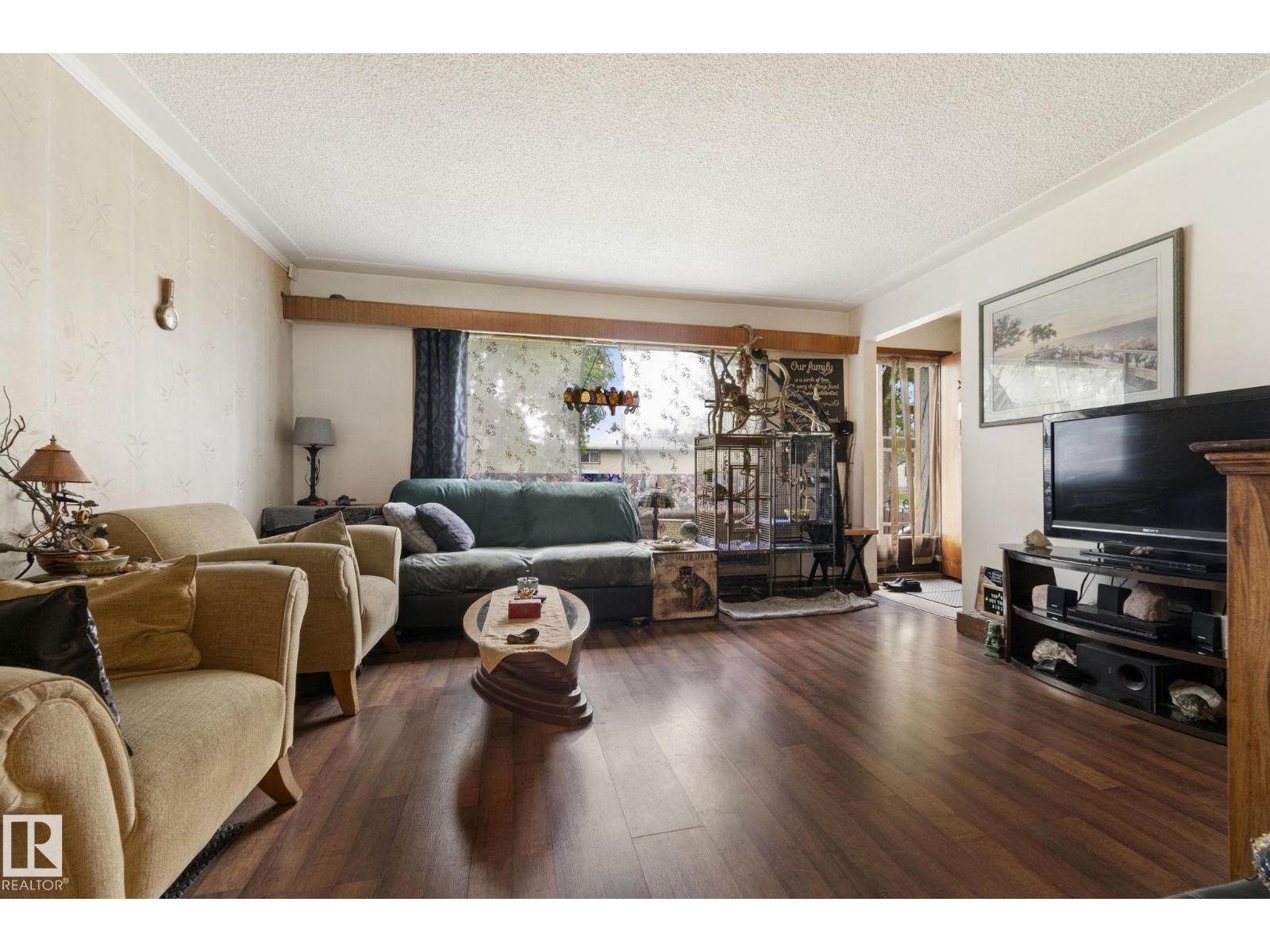 12908 & 12910 102 ST NW - Image 9