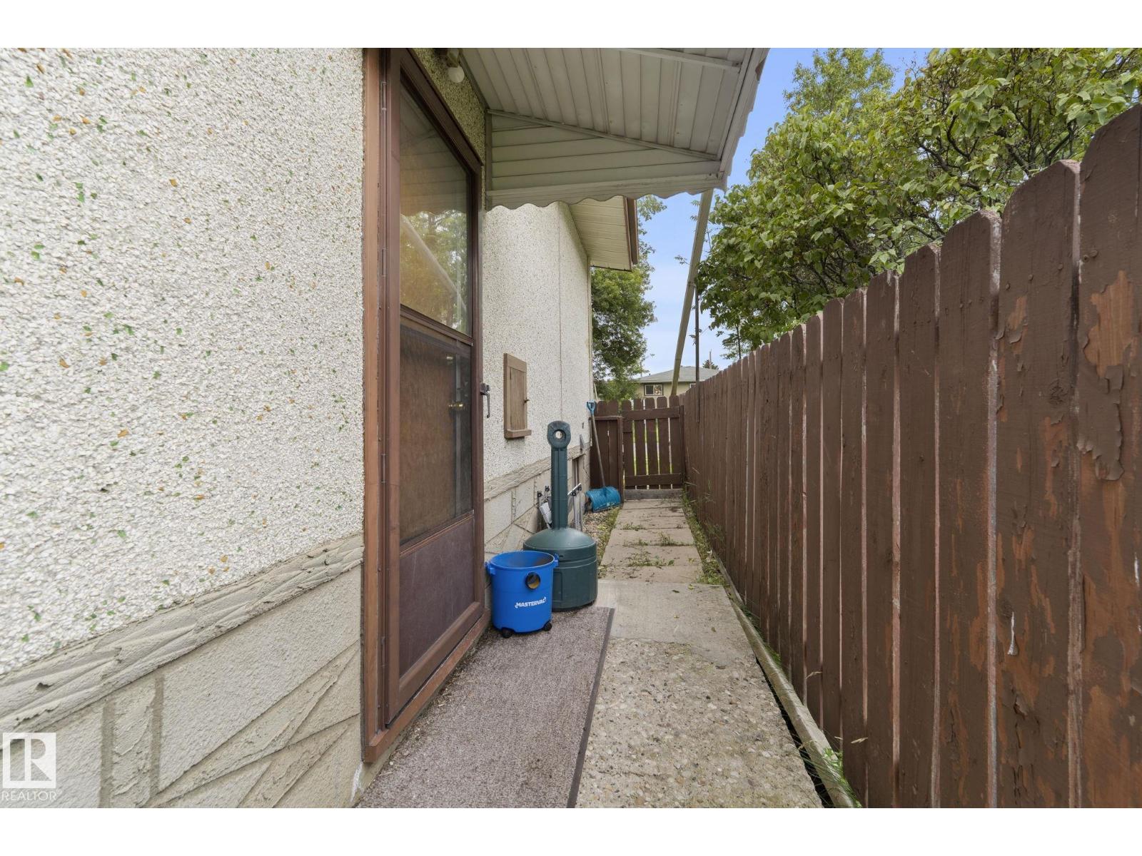 12908 & 12910 102 ST NW - Image 7