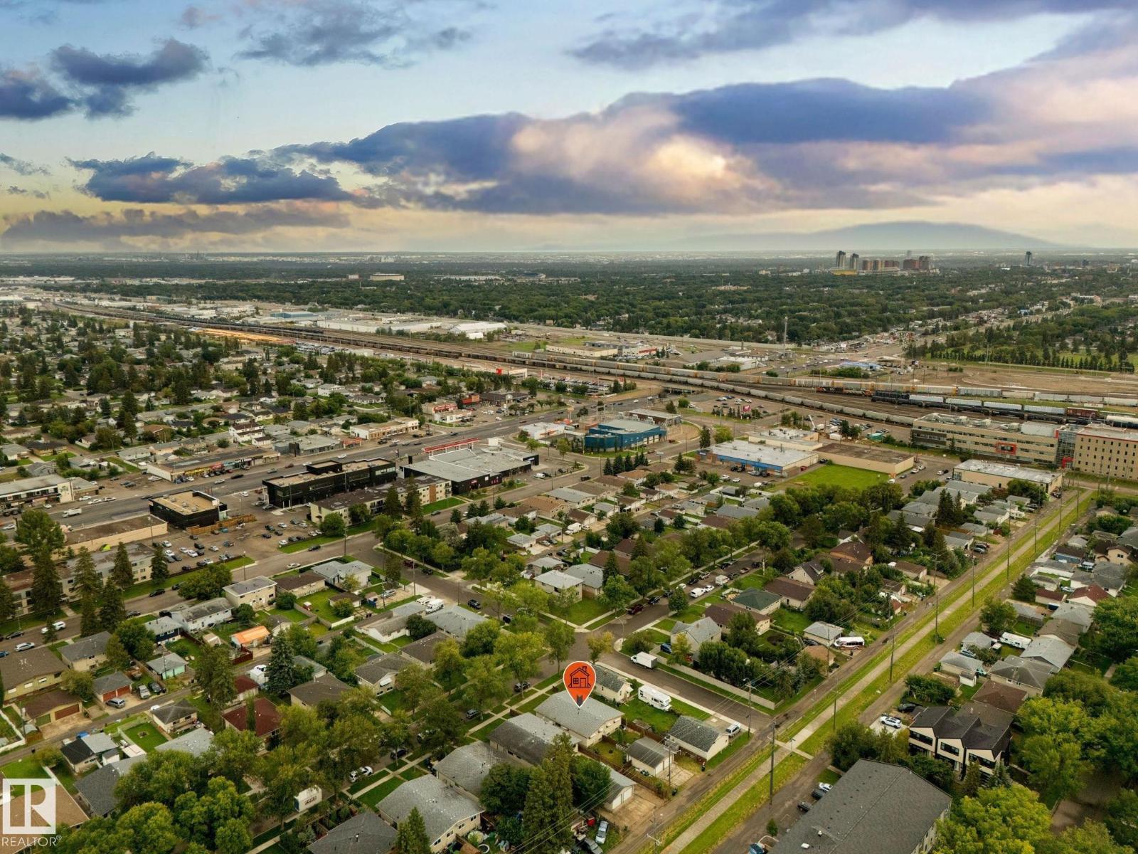 12908 & 12910 102 ST NW - 70
